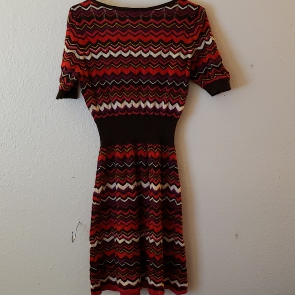 a.n.a Short Sleeved Varigated Sweater Dress Size M - Picture 2 of 8